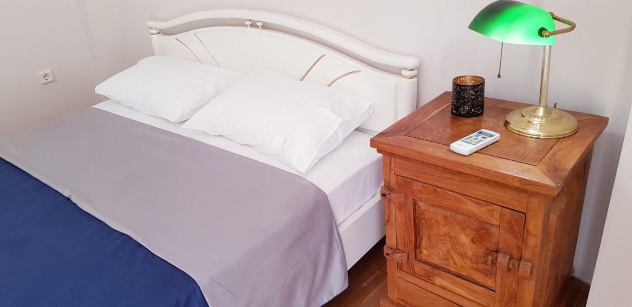 Spacious Apartment In The Historical Center Of 아테네 외부 사진