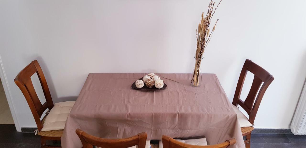 Spacious Apartment In The Historical Center Of 아테네 외부 사진