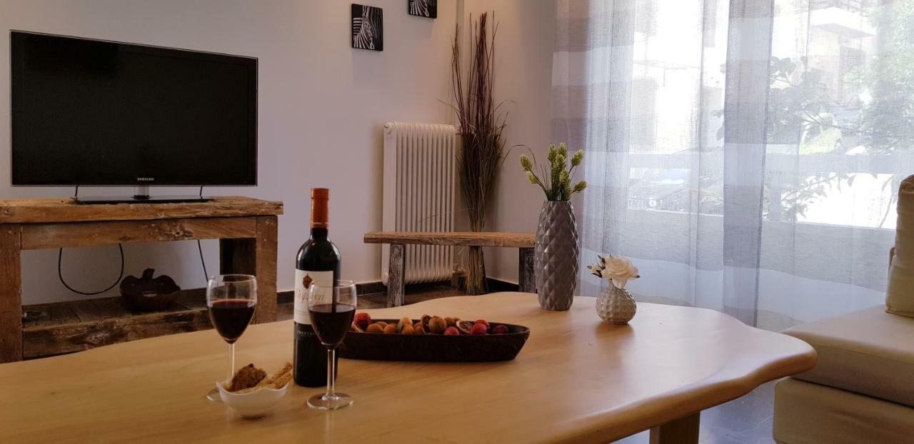 Spacious Apartment In The Historical Center Of 아테네 외부 사진